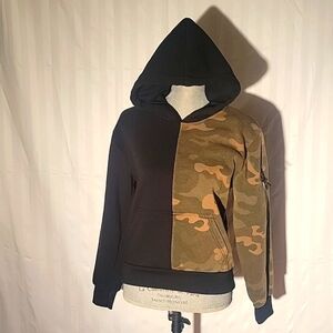 Brooklyn Laundry Boys Half Black & Half Camouflage Hoodie, Size: L (14/16)